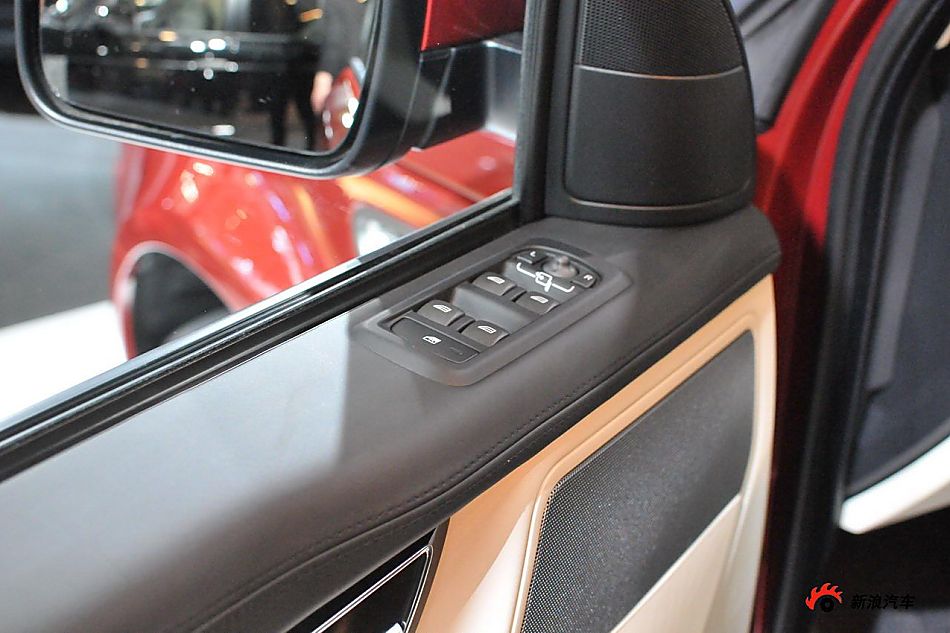 路虎揽胜运动版