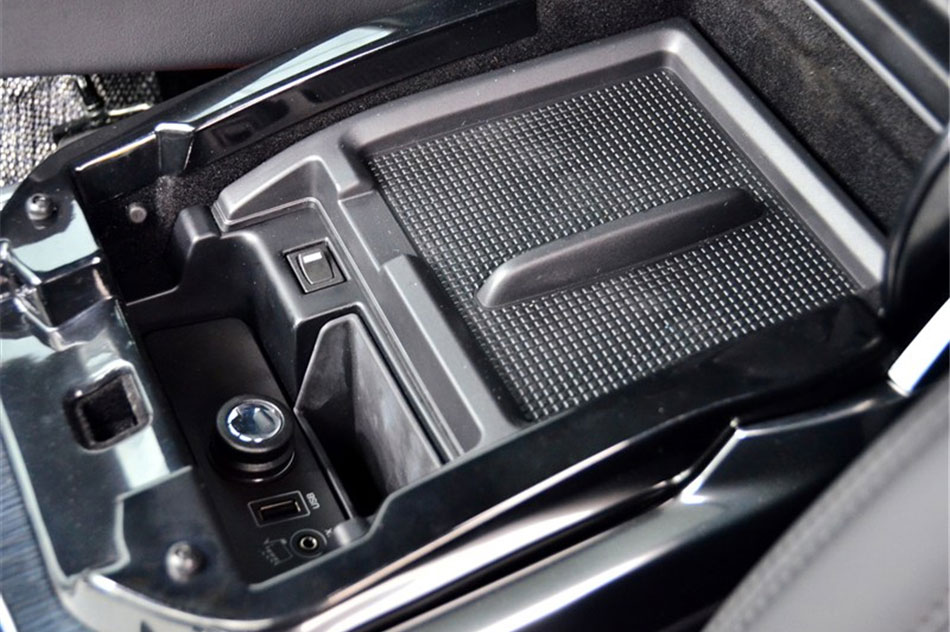 2014款揽胜运动版3.0 V6 SC HSE