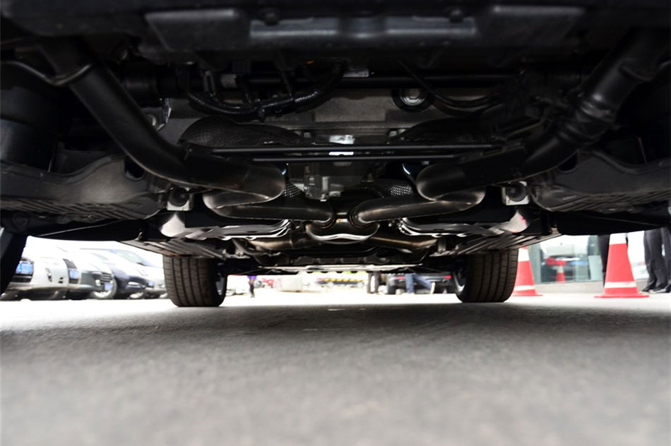 2014款揽胜运动版3.0 V6 SC HSE