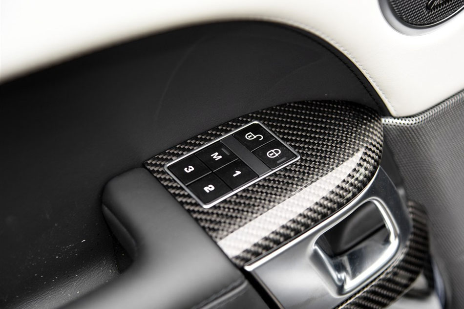 2015款 5.0 V8 SC SVR 座椅空间