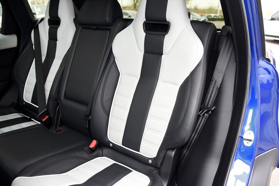 2015款 5.0 V8 SC SVR 座椅空间