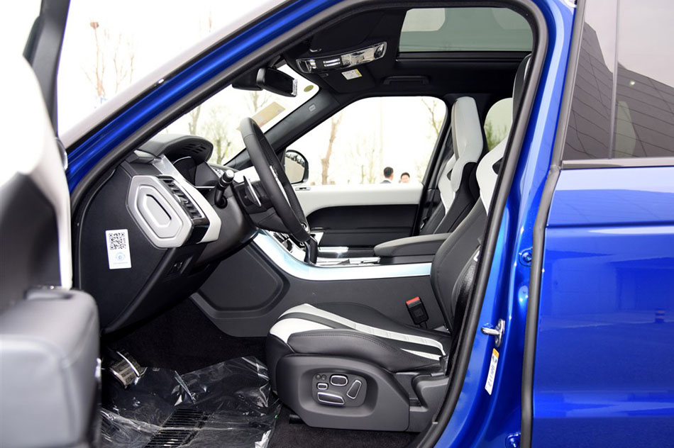 2015款 5.0 V8 SC SVR 座椅空间