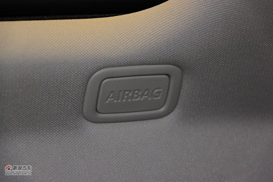 2011款揽胜极光2.0T五门耀致版