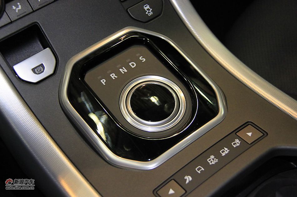 2011款揽胜极光2.0T五门耀致版