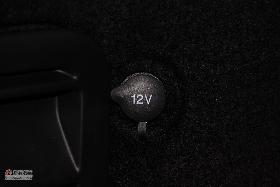 2011款揽胜极光2.0T五门耀致版