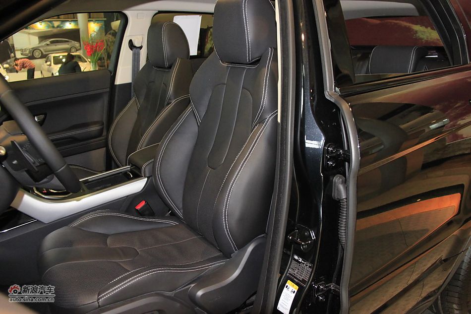 2011款揽胜极光2.0T五门耀致版