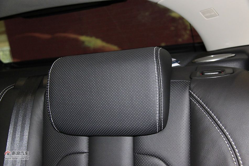 2011款揽胜极光2.0T五门耀致版