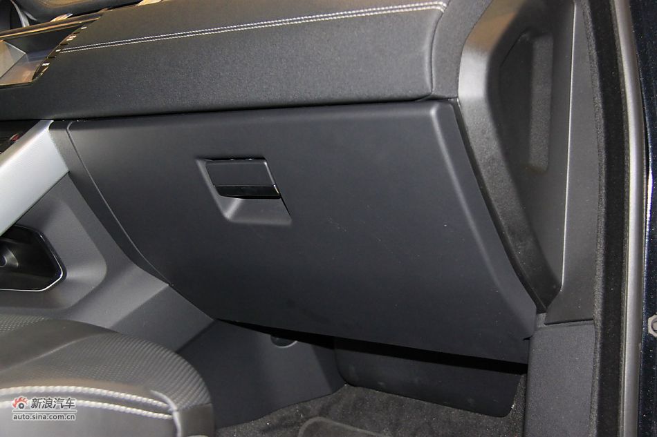 2011款揽胜极光2.0T五门耀致版