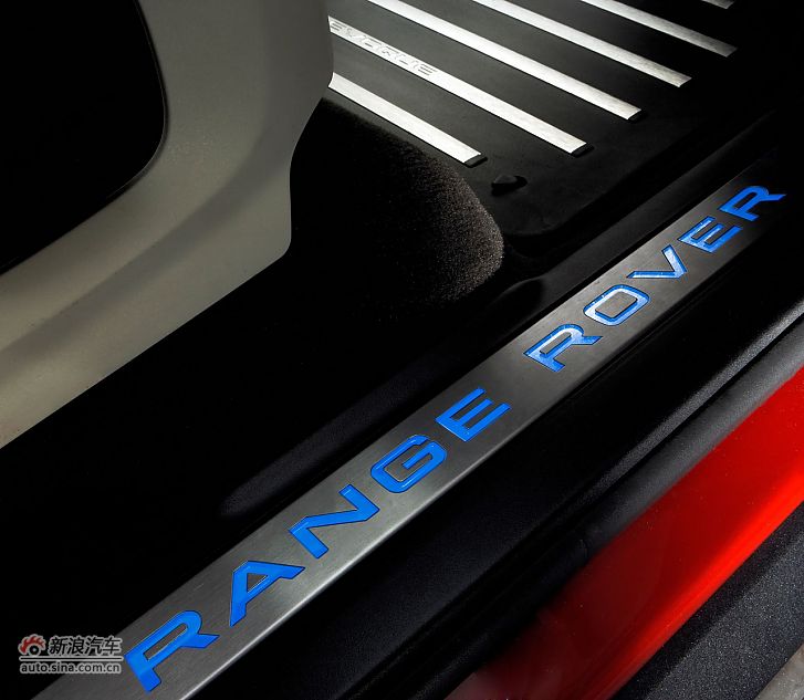 2011款揽胜极光官方图