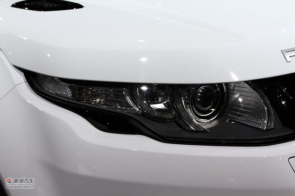 路虎揽胜极光Coupe耀动版