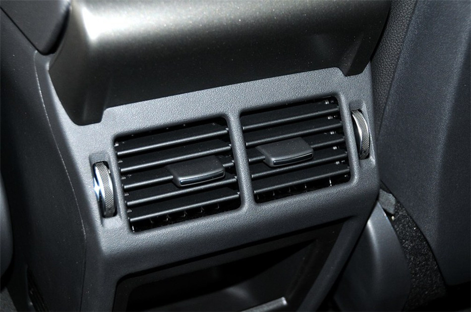 2013款揽胜极光2.0T 3门耀动版