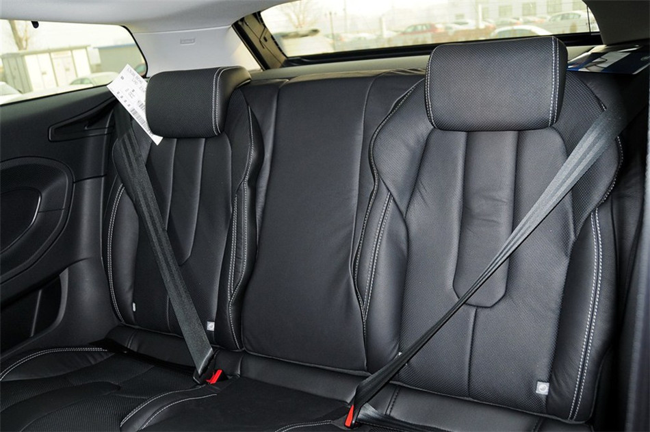 2013款揽胜极光2.0T 3门耀动版