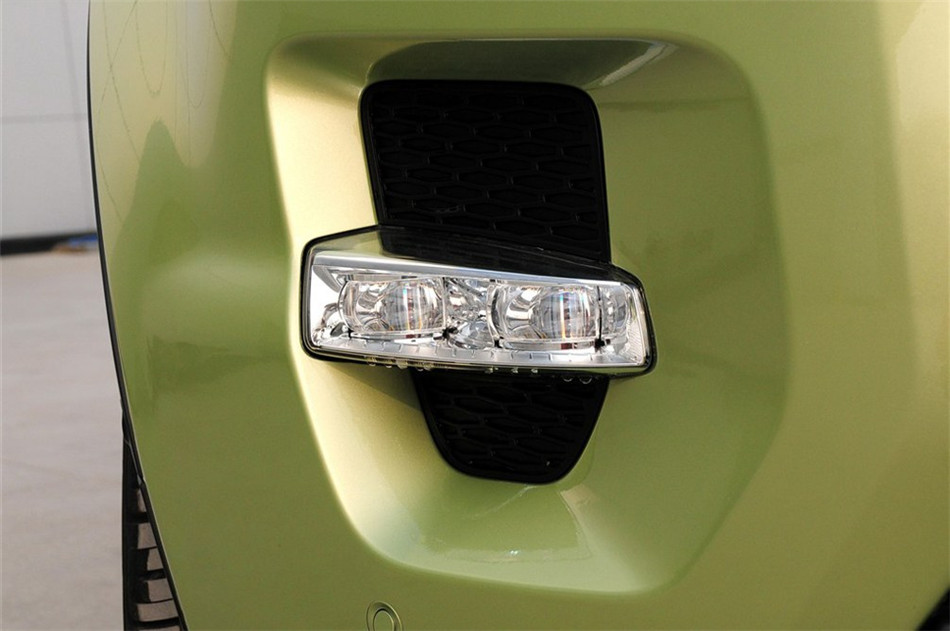 2013款揽胜极光2.0T 3门耀动版