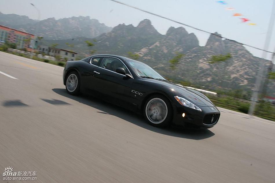 玛莎拉蒂GT单车动态