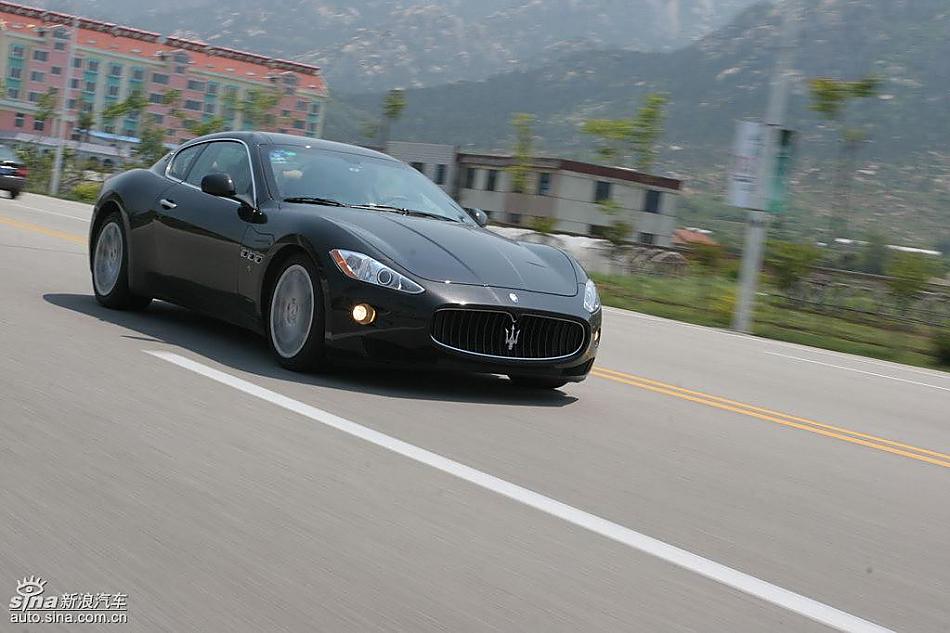 玛莎拉蒂GT单车动态