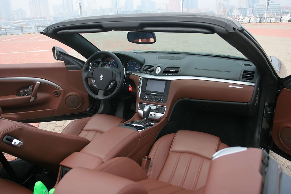 玛莎拉蒂GranCabrio内饰及细节