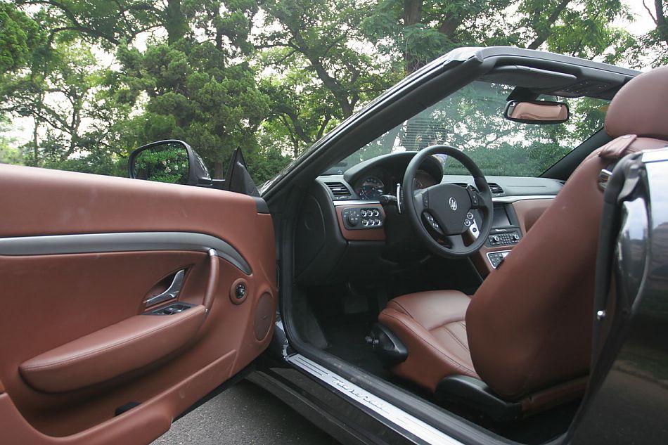 玛莎拉蒂GranCabrio内饰及细节