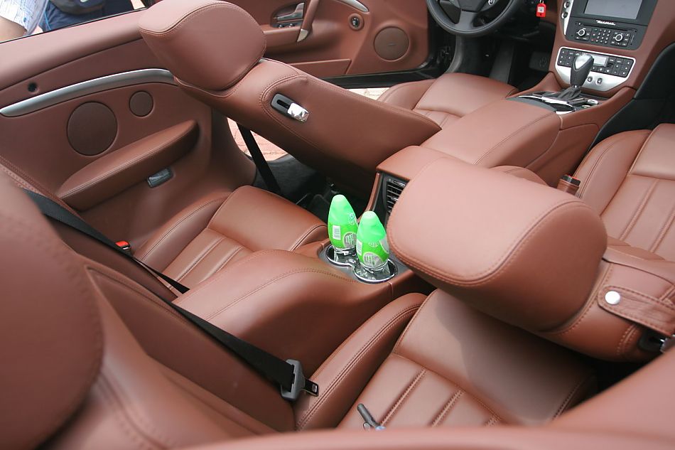 玛莎拉蒂GranCabrio内饰及细节