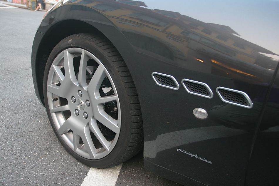 玛莎拉蒂GranCabrio外观及细节