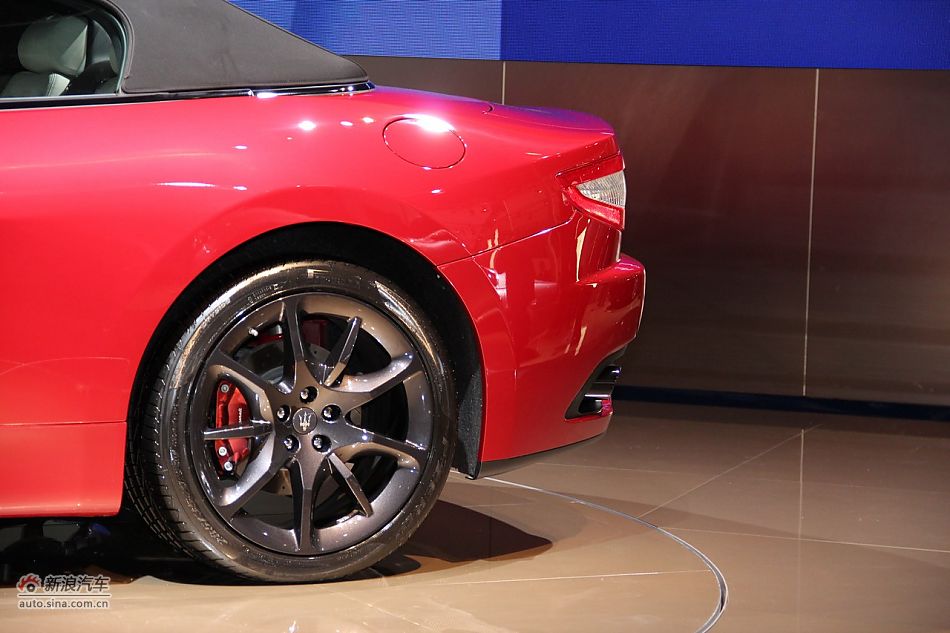 玛莎拉蒂GranCabrio Sport
