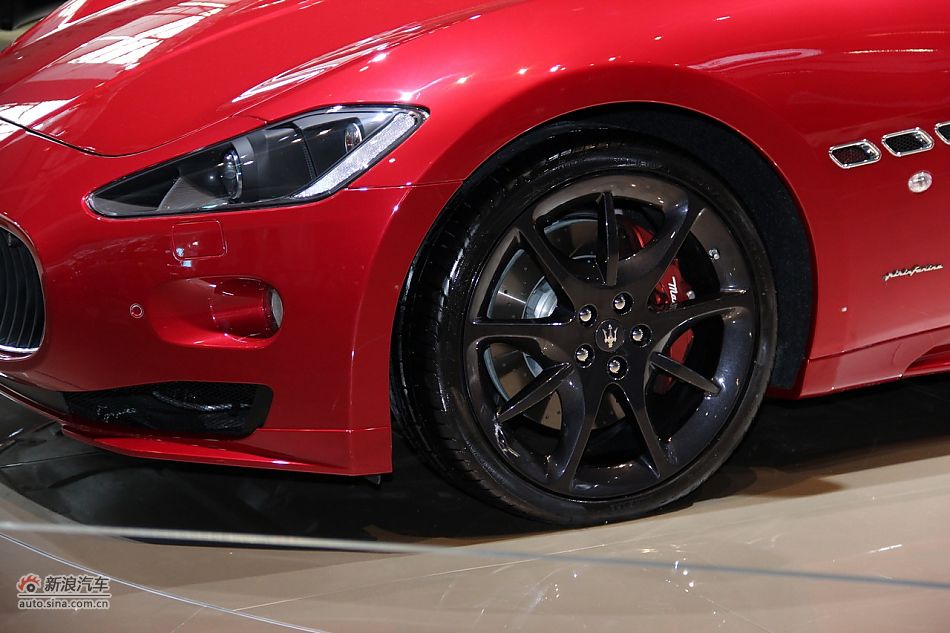 玛莎拉蒂GranCabrio Sport