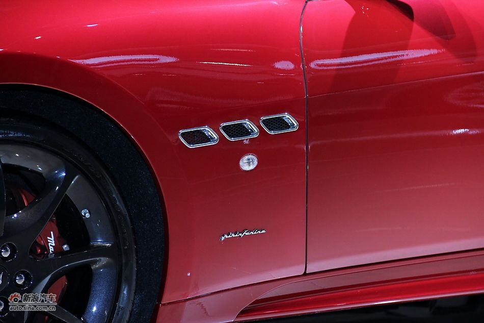 玛莎拉蒂GranCabrio Sport