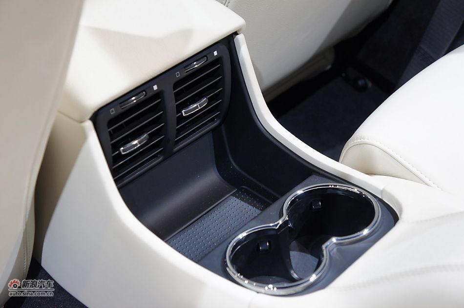 玛莎拉蒂GranCabrio Sport