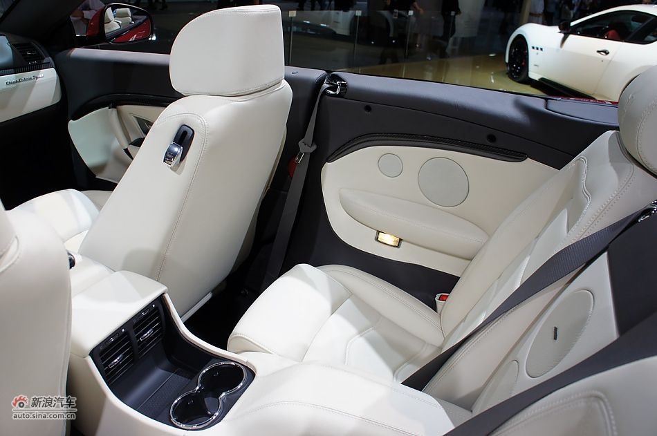 玛莎拉蒂GranCabrio Sport