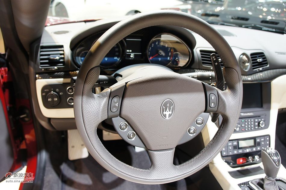 玛莎拉蒂GranCabrio Sport
