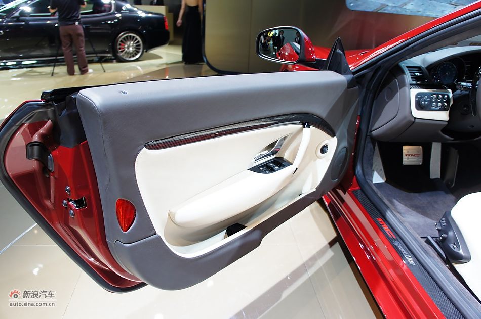 玛莎拉蒂GranCabrio Sport