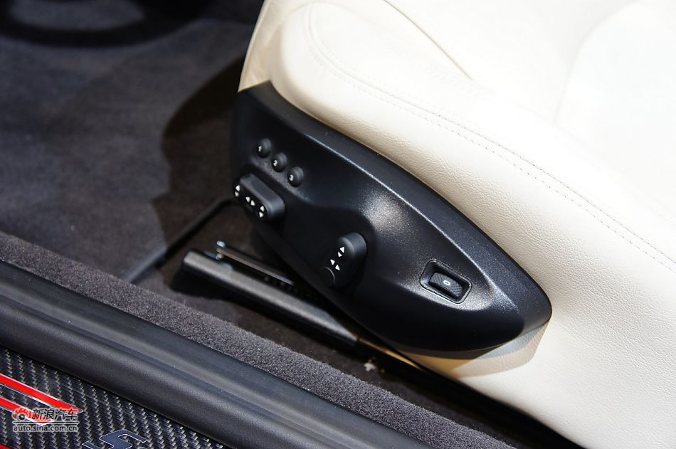 玛莎拉蒂GranCabrio Sport