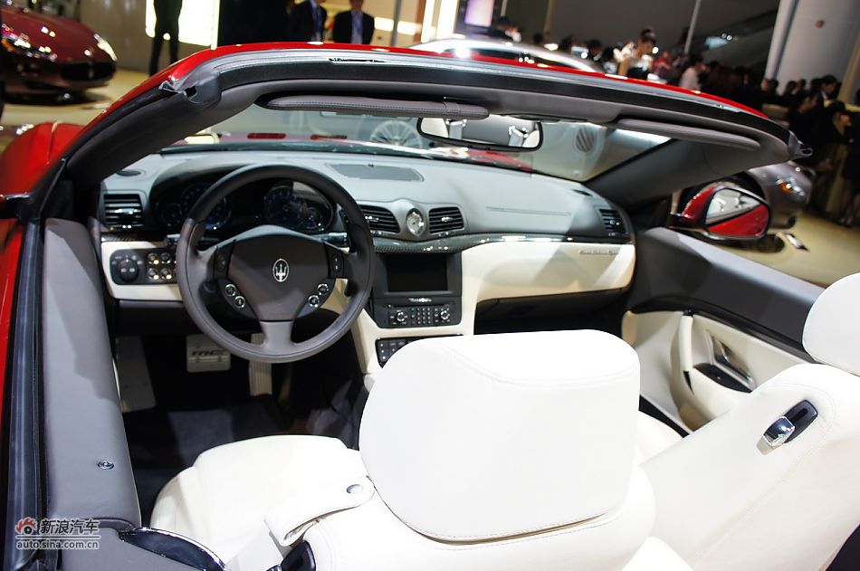 玛莎拉蒂GranCabrio Sport