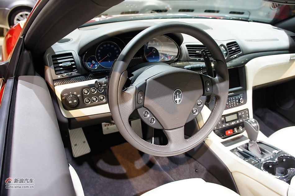 玛莎拉蒂GranCabrio Sport