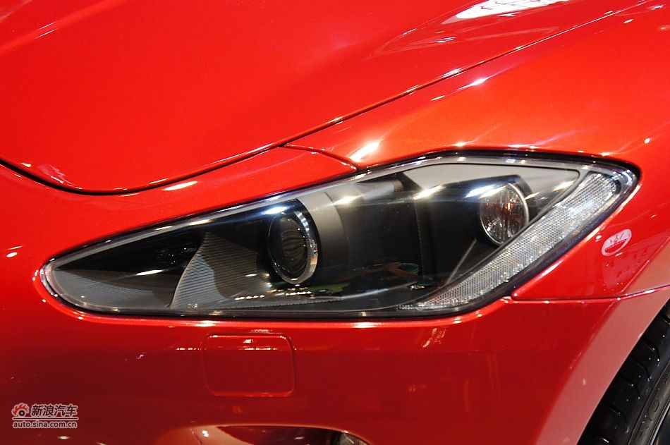 玛莎拉蒂GranCabrio Sport