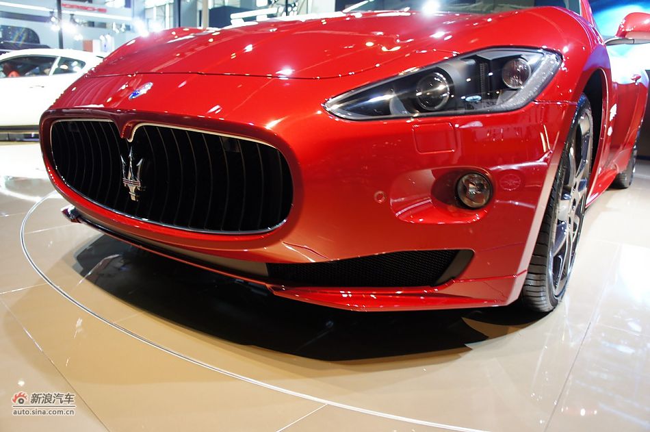 玛莎拉蒂GranCabrio Sport