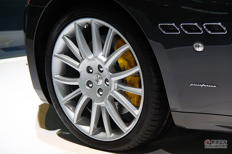 玛莎拉蒂GranCabrio