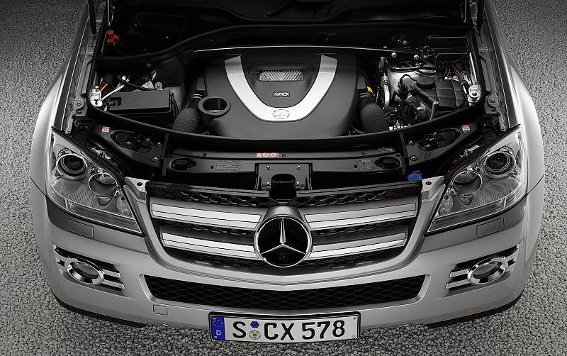 奔驰GL V8发动机