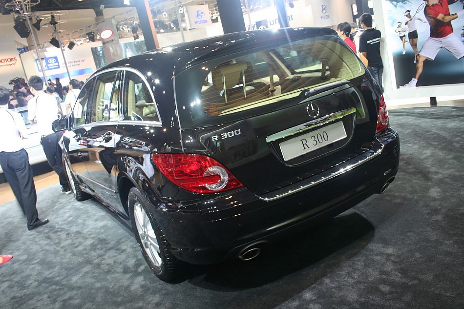 奔驰R300