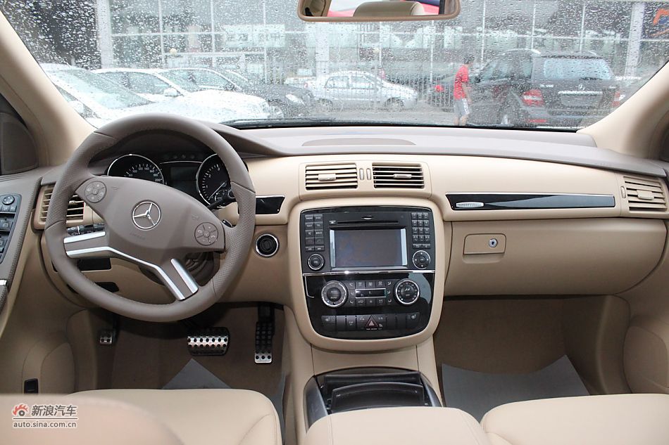2009款奔驰R350 4MATIC