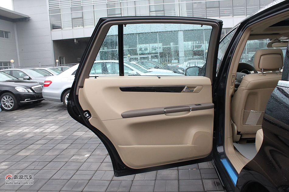 2009款奔驰R350 4MATIC