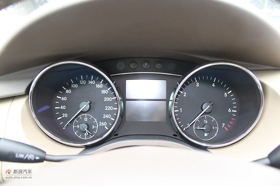 2009款奔驰R350 4MATIC