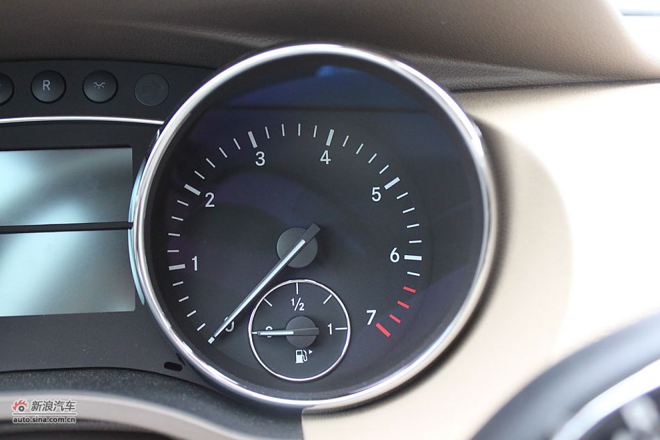 2009款奔驰R350 4MATIC