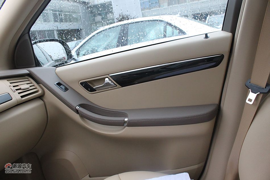 2009款奔驰R350 4MATIC