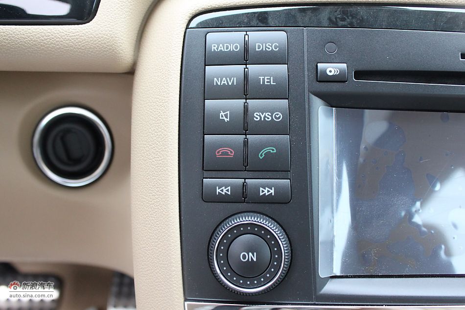 2009款奔驰R350 4MATIC