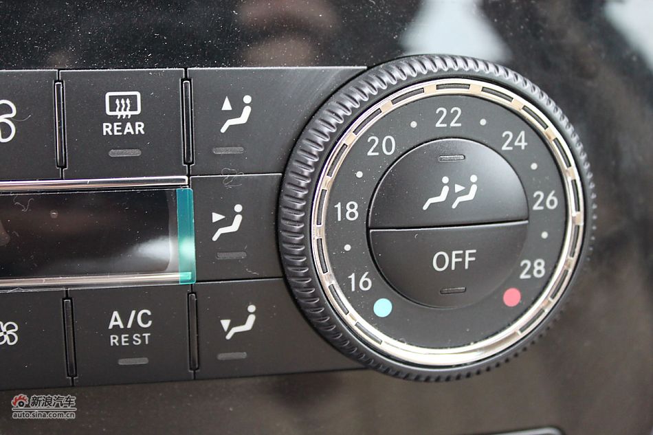 2009款奔驰R350 4MATIC