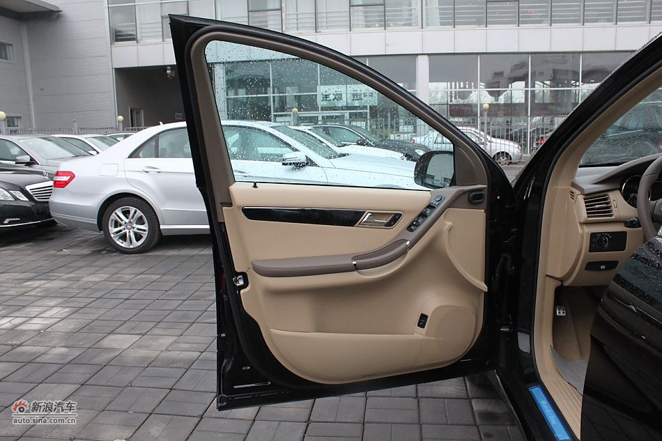 2009款奔驰R350 4MATIC