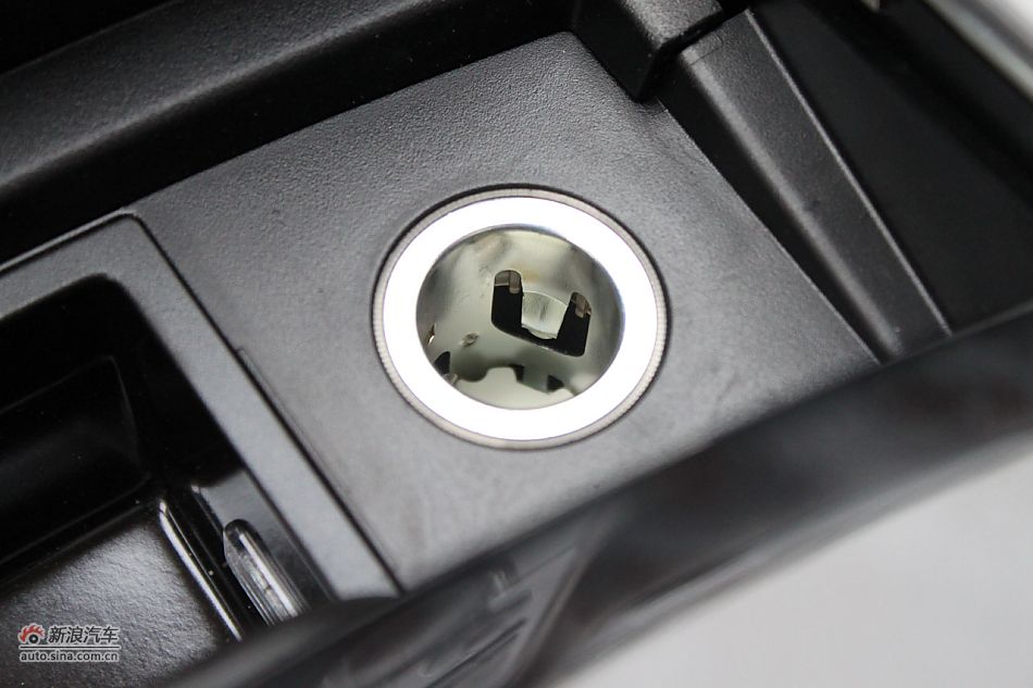 2009款奔驰R350 4MATIC