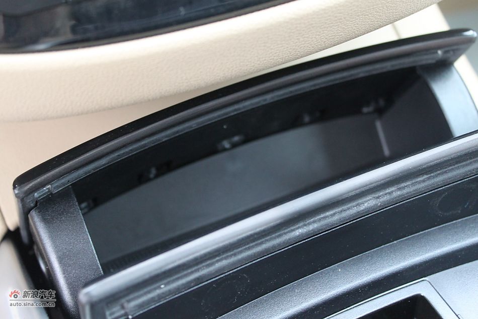 2009款奔驰R350 4MATIC