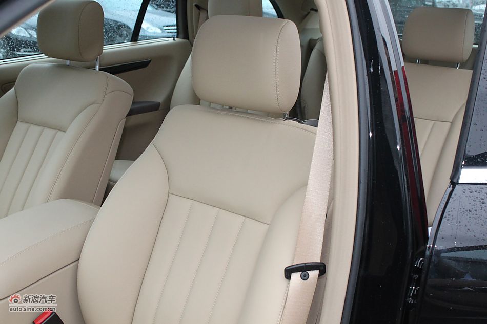 2009款奔驰R350 4MATIC