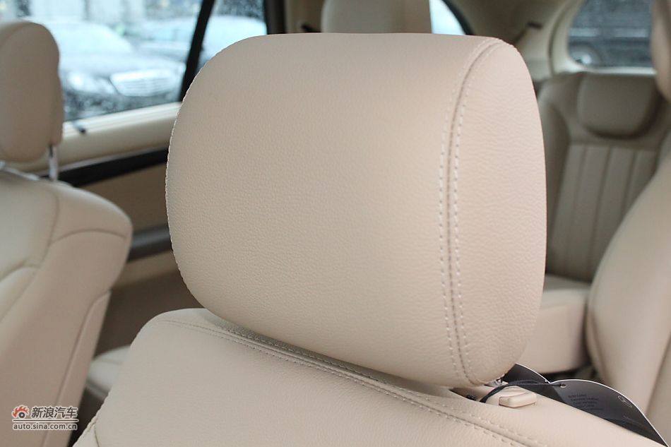 2009款奔驰R350 4MATIC